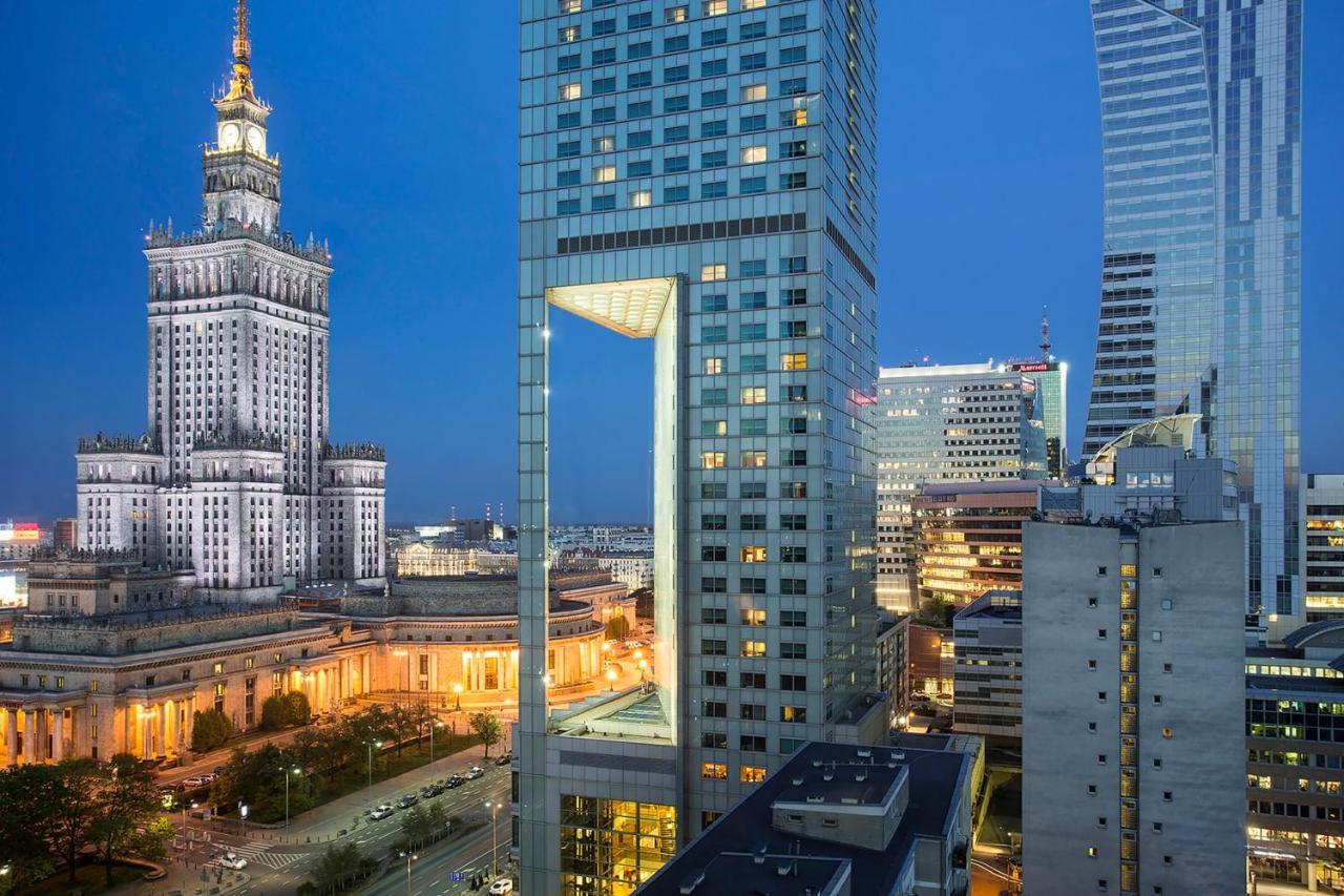 Modern Apartment Near Hilton Warsaw Exterior photo
